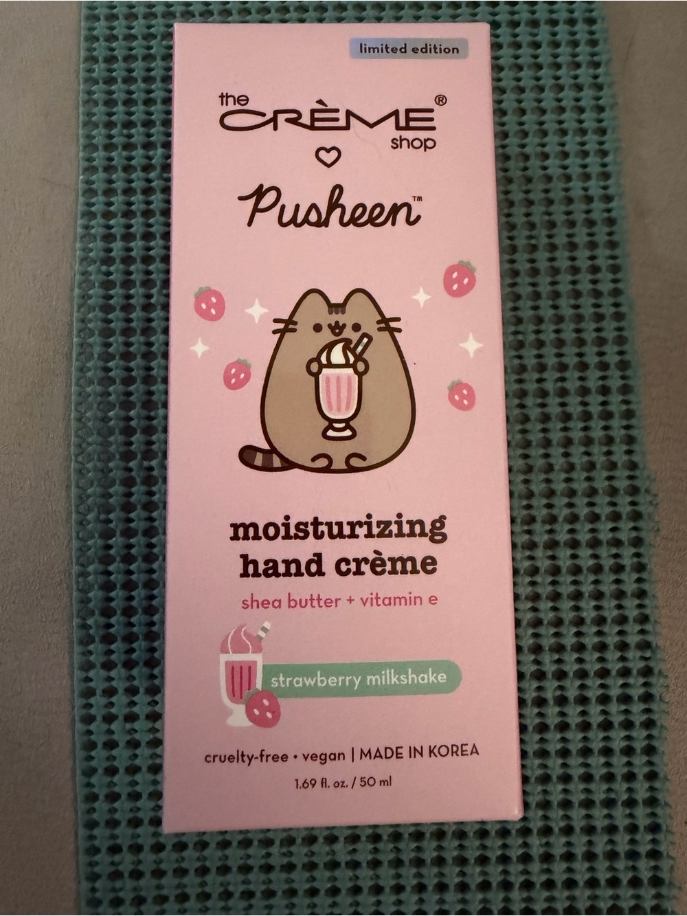 Pusheen Strawberry Milkshake Moisturizing Hand Crème - Limited Edition